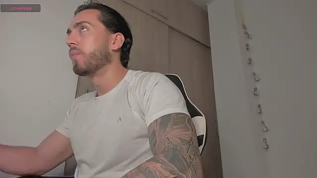 Axel  Blaze online show from 18, 4, 2026