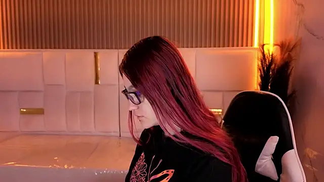 stefania tp online show from 5, 3, 2026