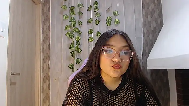 anyela donecm online show from 18, 4, 2026