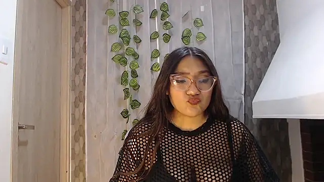 anyela donecm online show from 18, 4, 2026