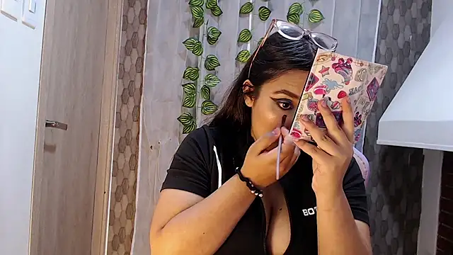 anyela donecm online show from 25, 3, 2026