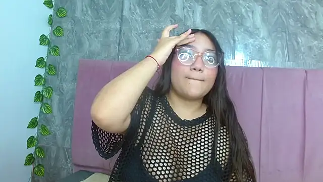 anyela donecm online show from 12, 6, 2026