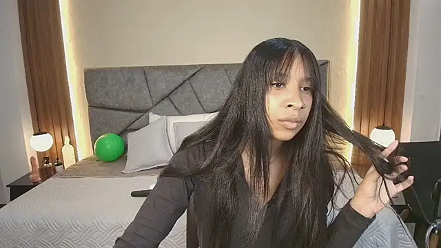 Snapshot of ShayMilleer chatting on 25, 5, 2026 ShayMilleer online show from 25, 5, 2026