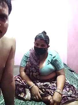 Snapshot of gujjuhotcouple chatting on 8, 4, 2026 gujjuhotcouple online show from 8, 4, 2026