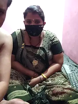 Snapshot of gujjuhotcouple chatting on 19, 4, 2026 gujjuhotcouple online show from 19, 4, 2026