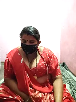 Snapshot of gujjuhotcouple chatting on 5, 4, 2026 gujjuhotcouple online show from 5, 4, 2026
