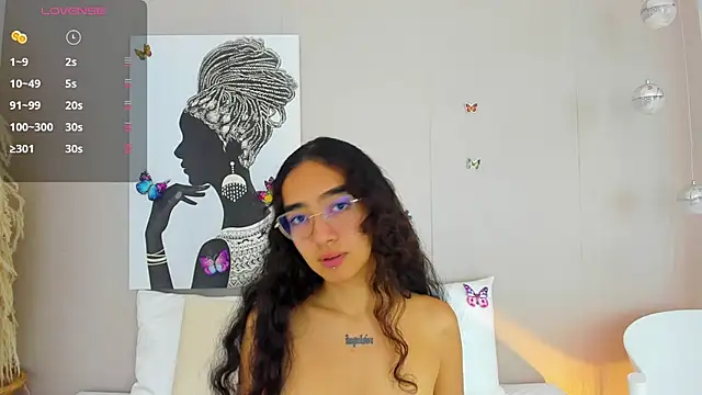 ElizabethBelle online show from 17, 4, 2026