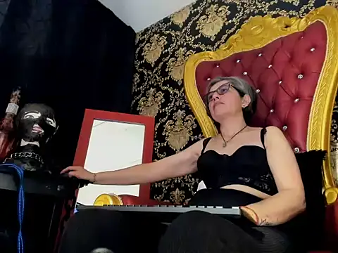 Hades Lyra online show from 10, 3, 2026