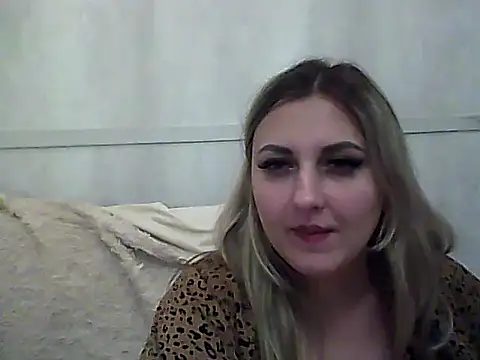 Sweet-Pixie online show from 6, 3, 2026