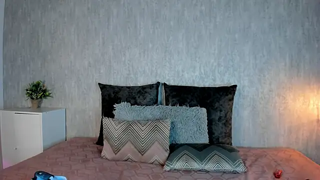 Lore evans online show from 25, 3, 2026