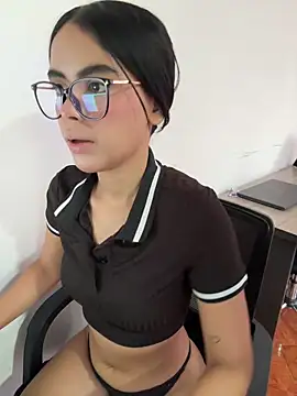 kitty rousse01 online show from 7, 3, 2026