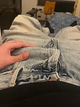 andri020292 online show from 24, 2, 2026