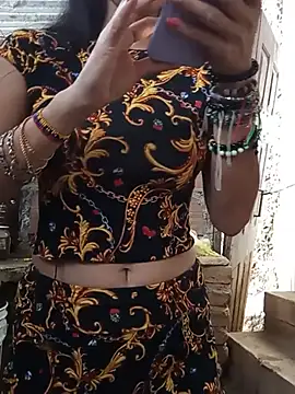 yuliitza4 online show from 28, 6, 2026
