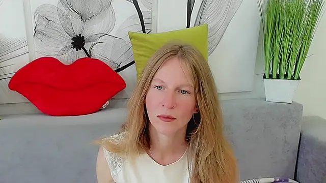 Snapshot of Mira_XOo chatting on 19, 6, 2026 Mira XOo online show from 19, 6, 2026