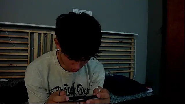 clark ken01 online show from 17, 4, 2026