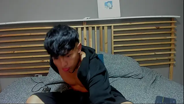 clark ken01 online show from 21, 4, 2026