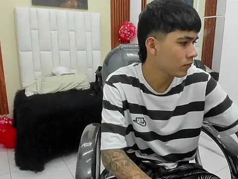 Thiago collinss online show from 24, 2, 2026