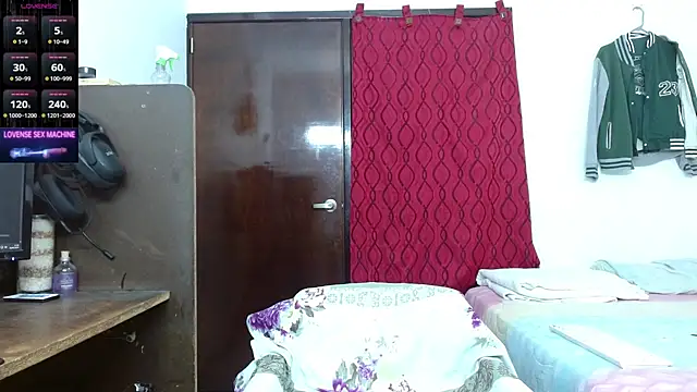 Snapshot of scarlet_johannson19 chatting on 19, 6, 2026 scarlet johannson19 online show from 19, 6, 2026
