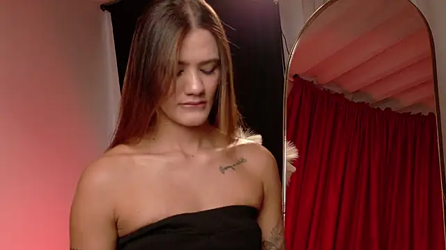 Mia Benett  online show from 13, 5, 2026