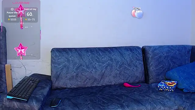 dulce petite69 online show from 10, 4, 2026