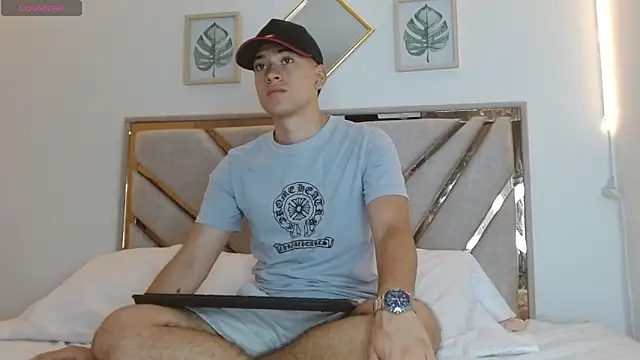 oliver   saint online show from 4, 4, 2026