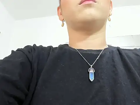 Nikol Lopez  online show from 28, 2, 2026