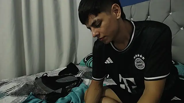 Logan Jhonson19 online show from 22, 4, 2026