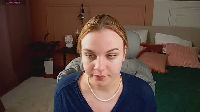 Snapshot of Glow_Margo chatting on 24, 4, 2026 Glow Margo online show from 24, 4, 2026