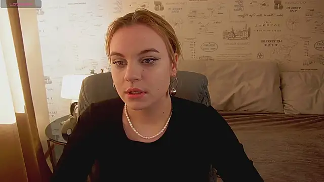 Snapshot of Glow_Margo chatting on 30, 5, 2026 Glow Margo online show from 30, 5, 2026
