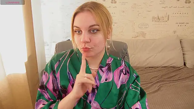 Glow Margo online show from 20, 6, 2026