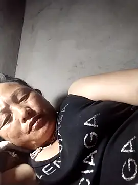 Lucie Fuzk online show from 8, 4, 2026