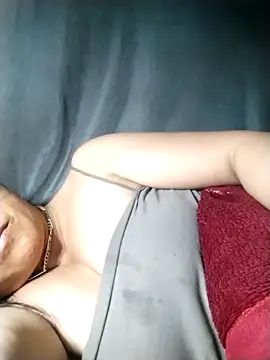 Lucie Fuzk online show from 15, 4, 2026