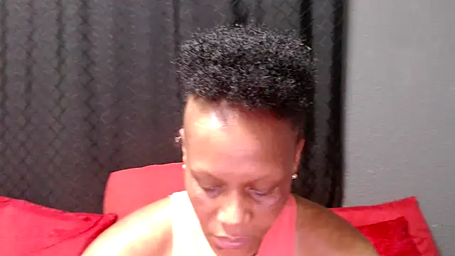 Snapshot of MistressShirleyXXX81 chatting on 13, 3, 2026 MistressShirleyXXX81 online show from 13, 3, 2026