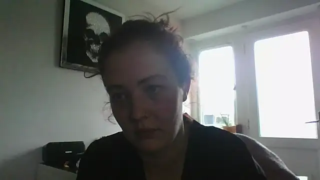 xoxchaarrxox online show from 6, 3, 2026