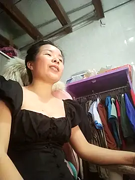 Ivy Trix2 online show from 12, 4, 2026