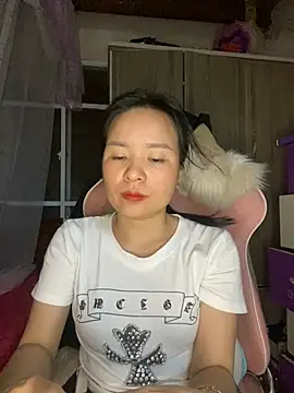 Ivy Trix2 online show from 2, 4, 2026