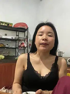 Ivy Trix2 online show from 5, 3, 2026