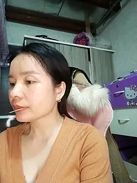 Ivy Trix2 online show from 19, 3, 2026