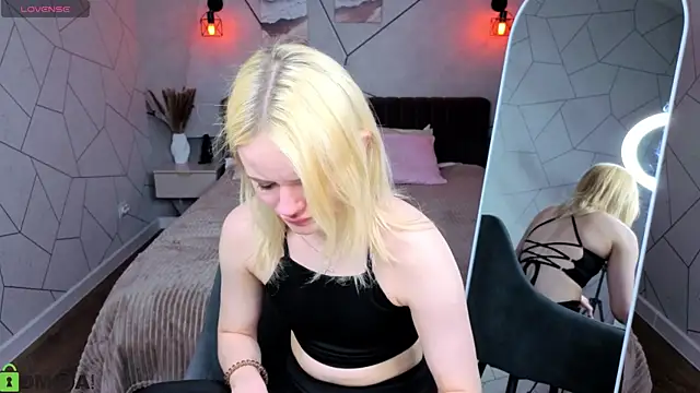 Tessa Ashe online show from 3, 4, 2026