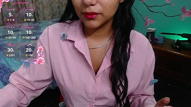 NoelleVireaux online show from 5, 3, 2026