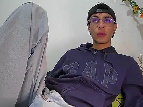 militoveruss2 online show from 6, 3, 2026