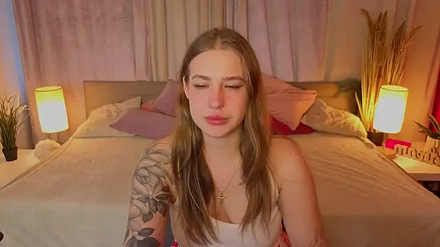 EmilyBlazee online show from 22, 4, 2026