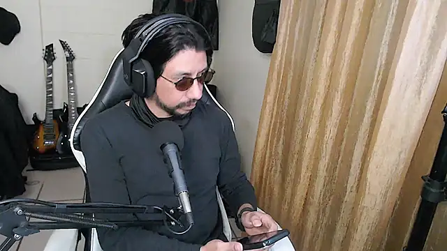 Snapshot of AntuanSV chatting on 28, 3, 2026 AntuanSV online show from 28, 3, 2026