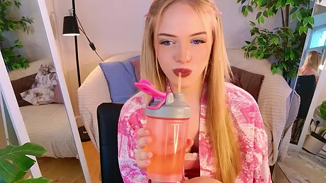 Dear Tessa online show from 14, 3, 2026