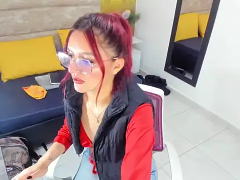 violeethh   online show from 5, 3, 2026