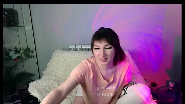 Birdie Kiss online show from 26, 3, 2026