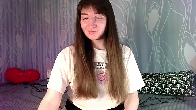 Birdie Kiss online show from 18, 5, 2026