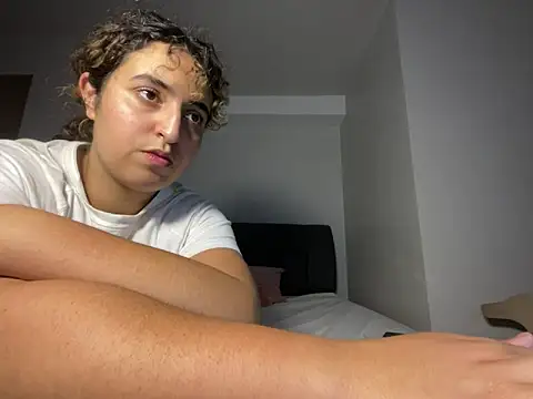 yassiestar online show from 13, 4, 2026