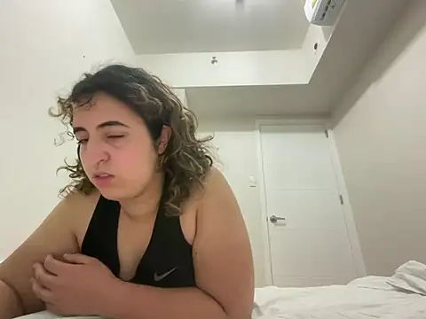 yassiestar online show from 1, 4, 2026