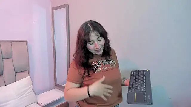 Maddie-LesYoux online show from 6, 3, 2026